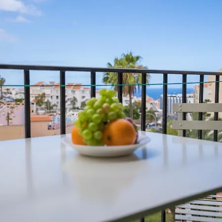 Noemi Blu Tenerife * Los Cristianos (Tenerife)